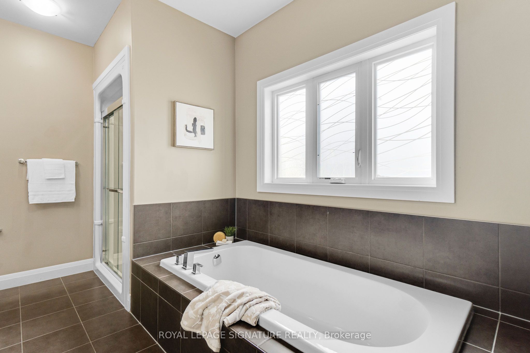 593 Pinery Trail