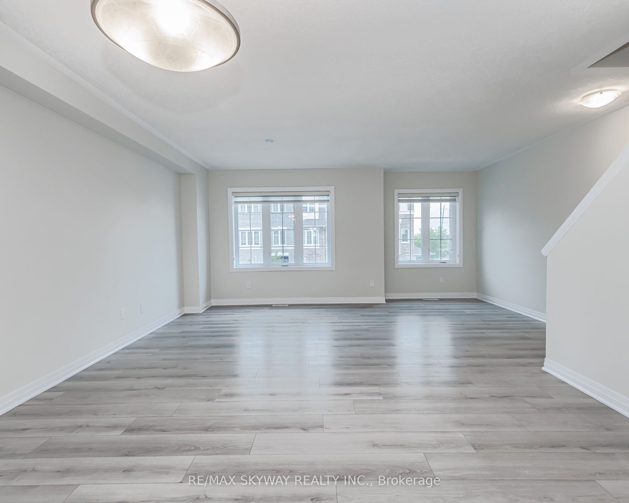 311 Woolwich Street, #5