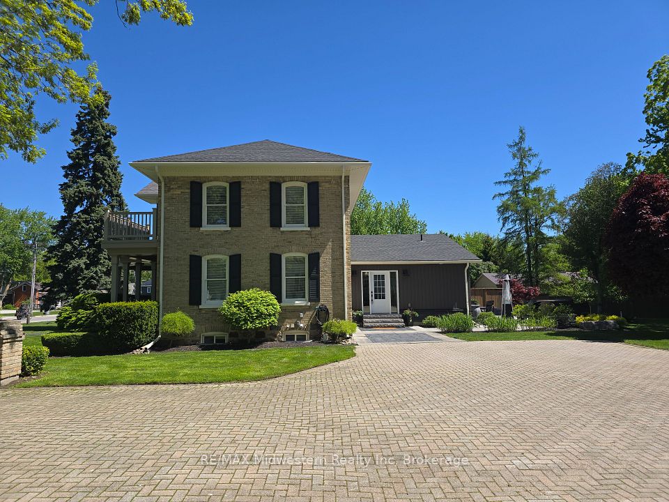 179 Main Street, North Perth, ON N0G 1B0