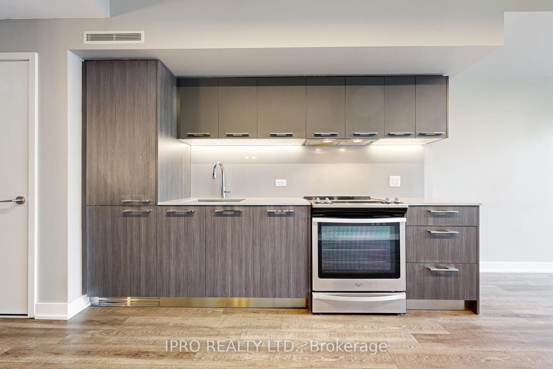 2 Bedrooms Condo at 30 Baseball, Toronto For sale