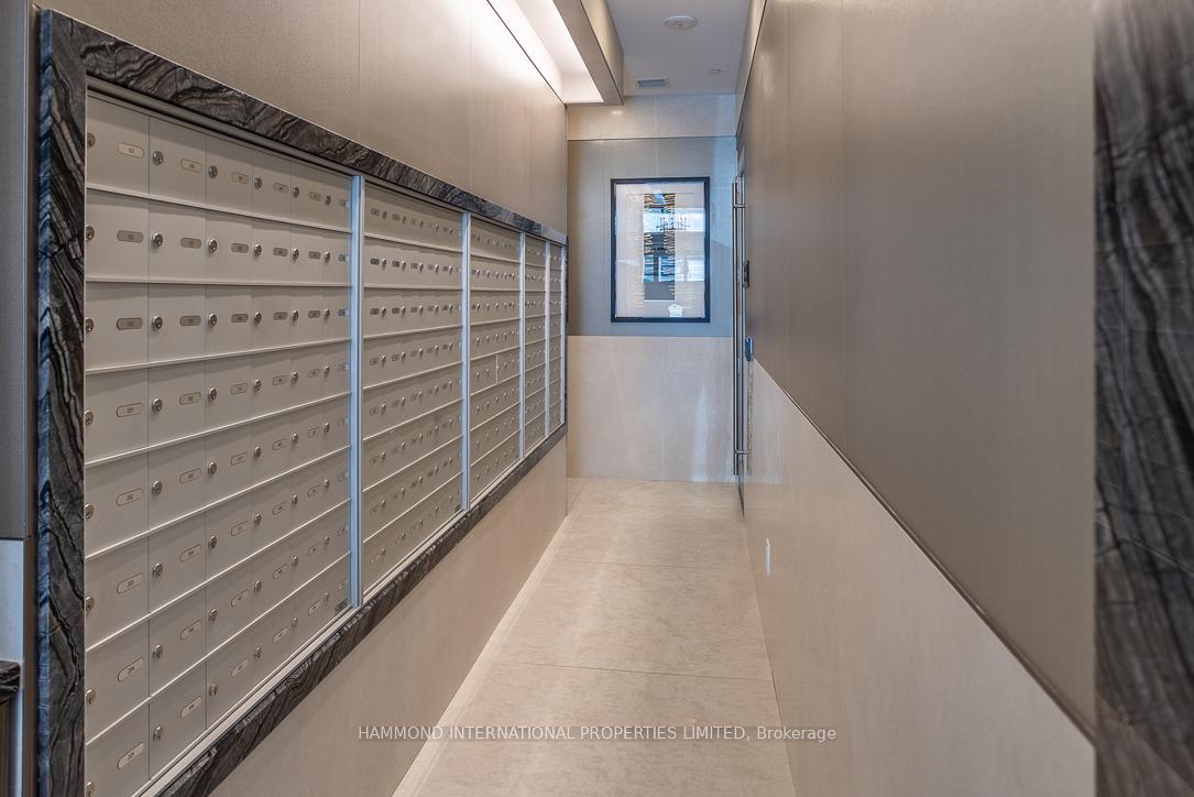 4 Bedrooms Condo at 20 Gatineau,  Vaughan For sale
