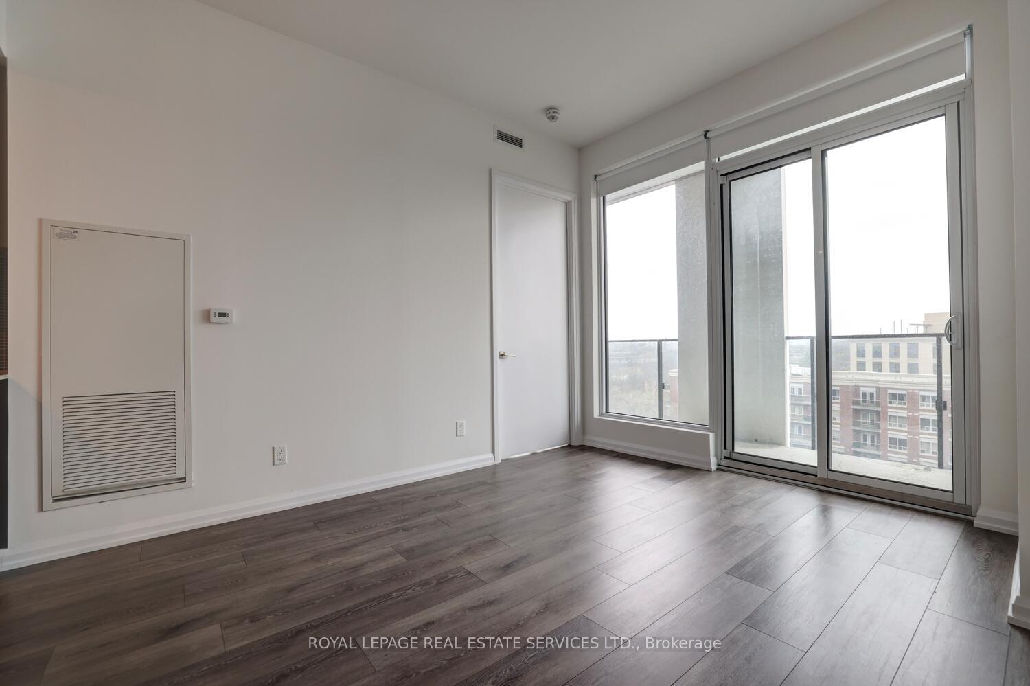 2 Bedrooms Condo at 4208 Dundas,  Toronto For sale