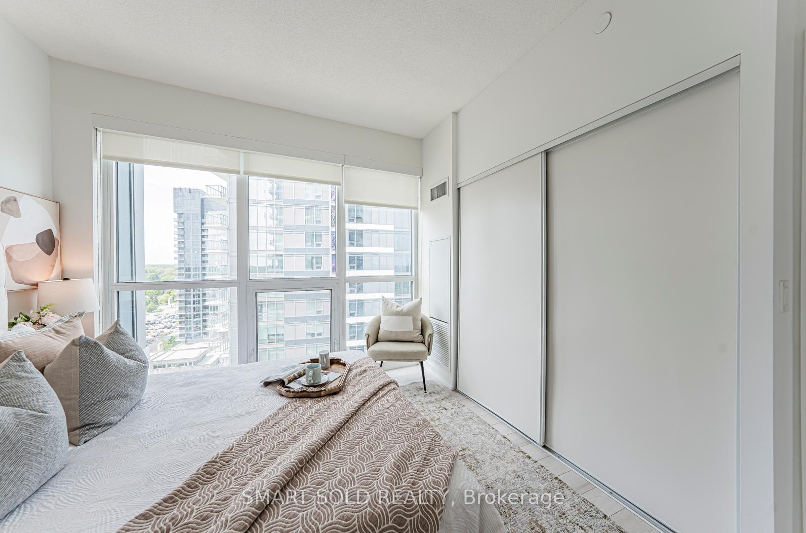 2 Bedrooms Condo at 117 Mcmahon, Toronto For sale