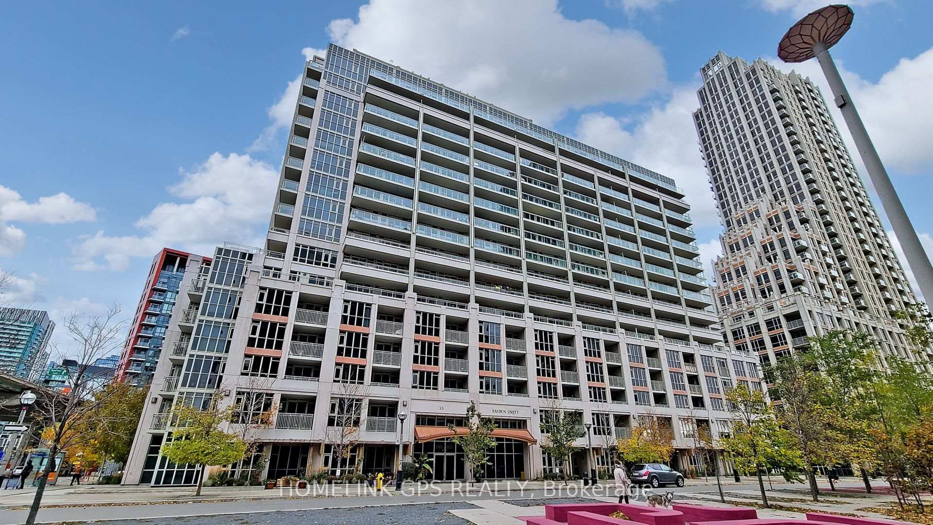 2 Bedrooms Condo at 35 Bastion, Toronto For sale