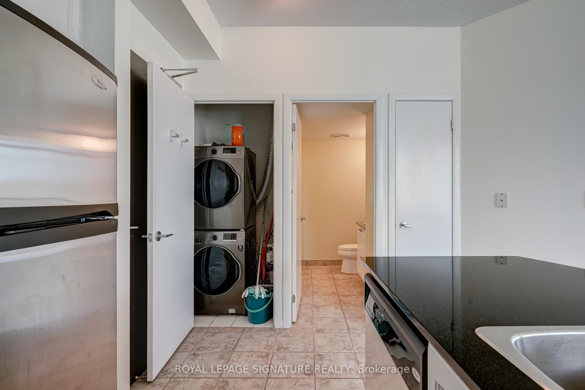 2 Bedrooms Condo at 231 Fort York, Toronto For sale