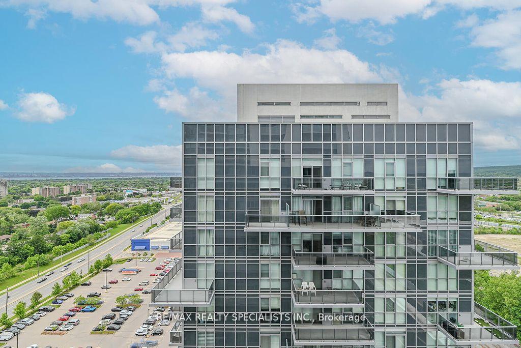 1 Bedroom Condo at 2087 Fairview, Burlington For sale