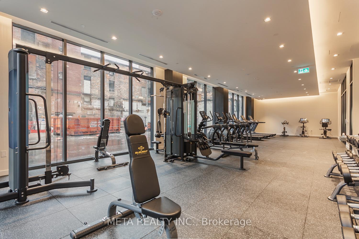 2 Bedrooms Condo at 9 Tecumseth, Toronto For sale