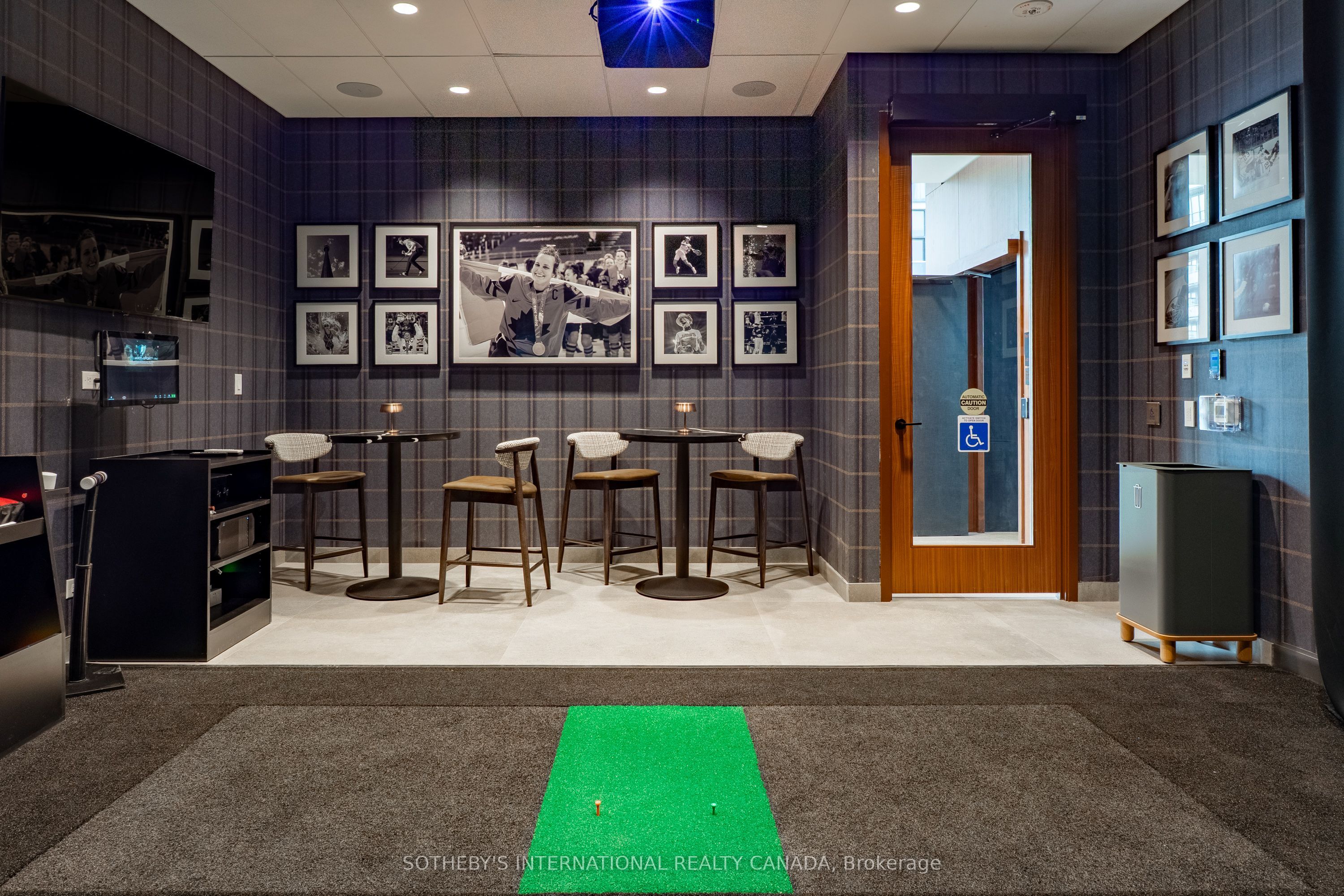 88 Bathurst Street, #622