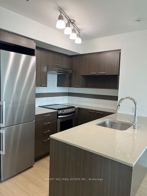 320 Tweedsmuir Avenue, #1501