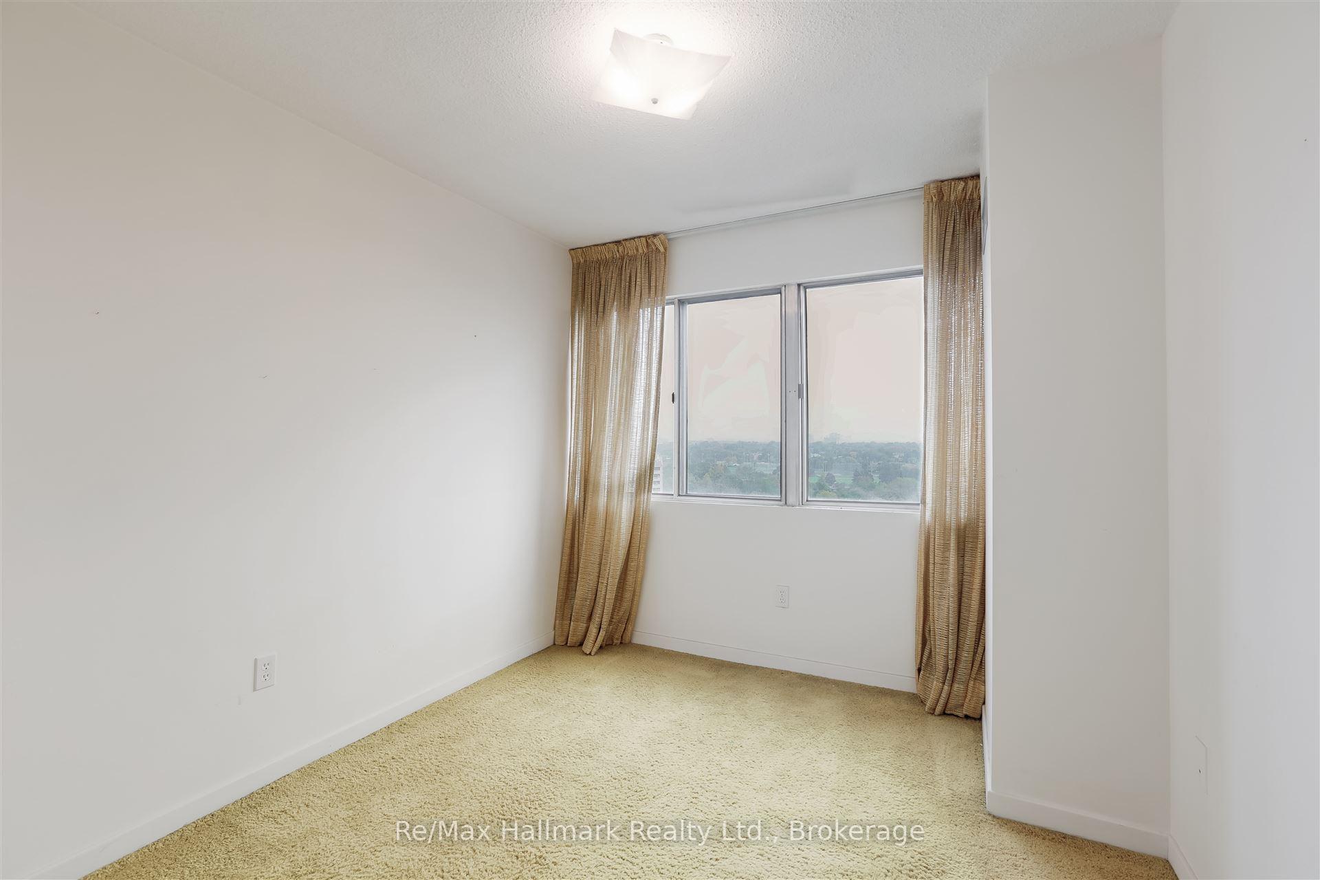 2 Bedrooms Condo at 1580 Mississauga Valley,  Mississauga For sale