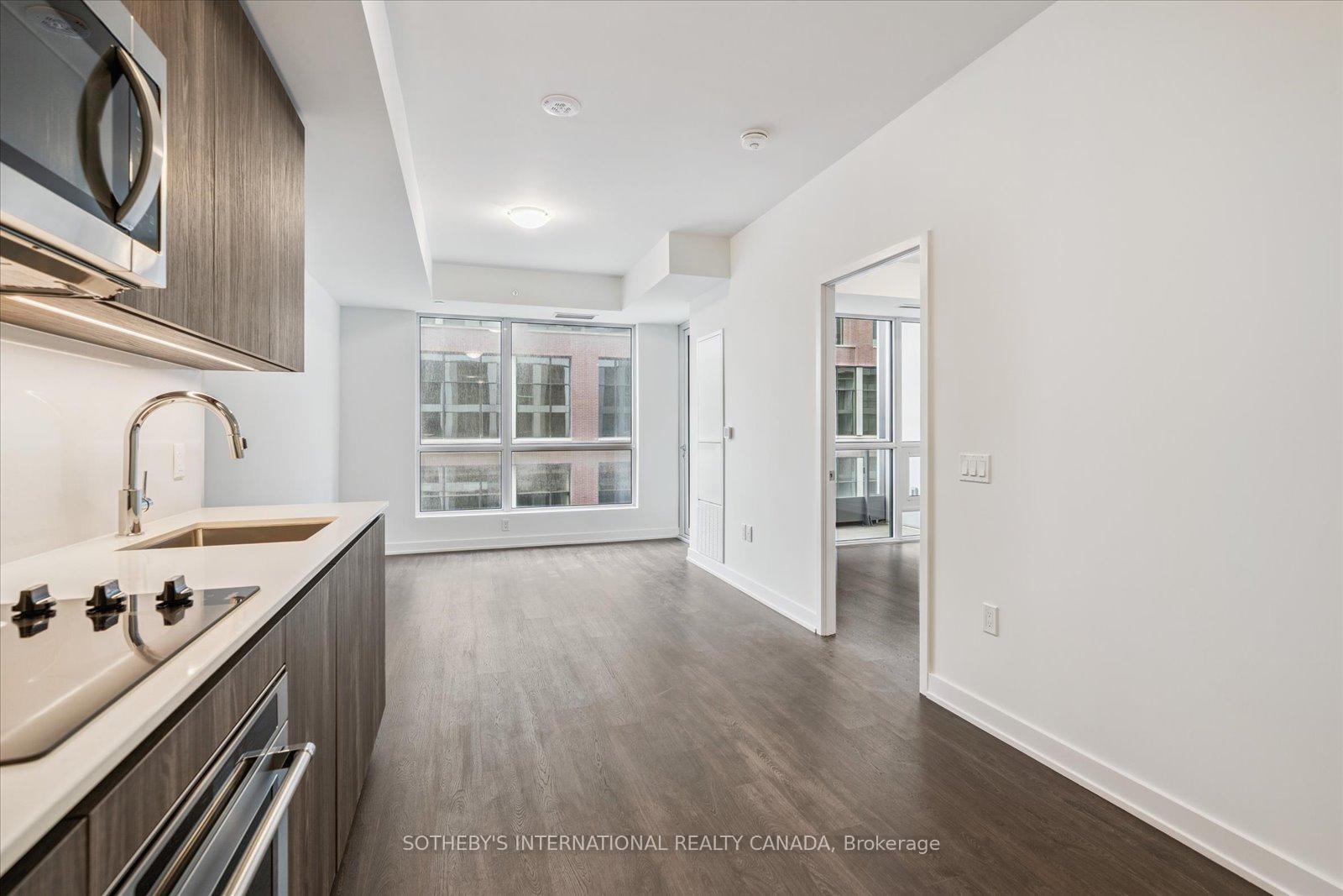 2 Bedrooms Condo at 15 Richardson, Toronto For sale