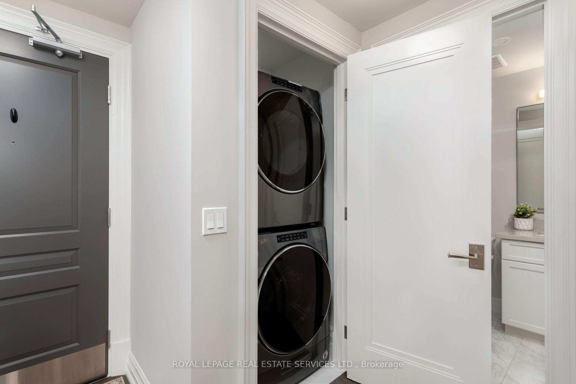 3 Bedrooms Condo at 2060 Lakeshore, Burlington For sale