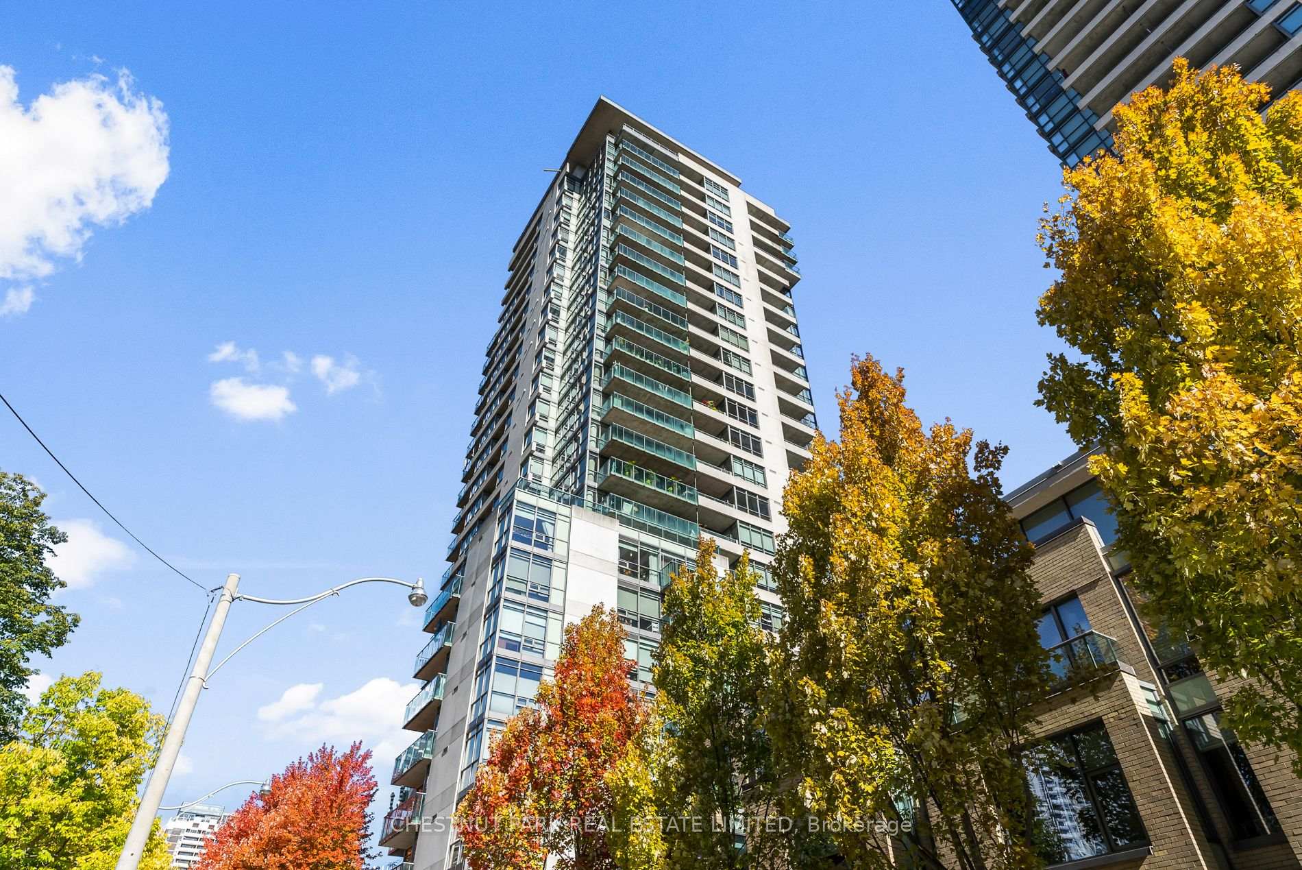 2 Bedrooms Condo at 285 Mutual, Toronto For sale