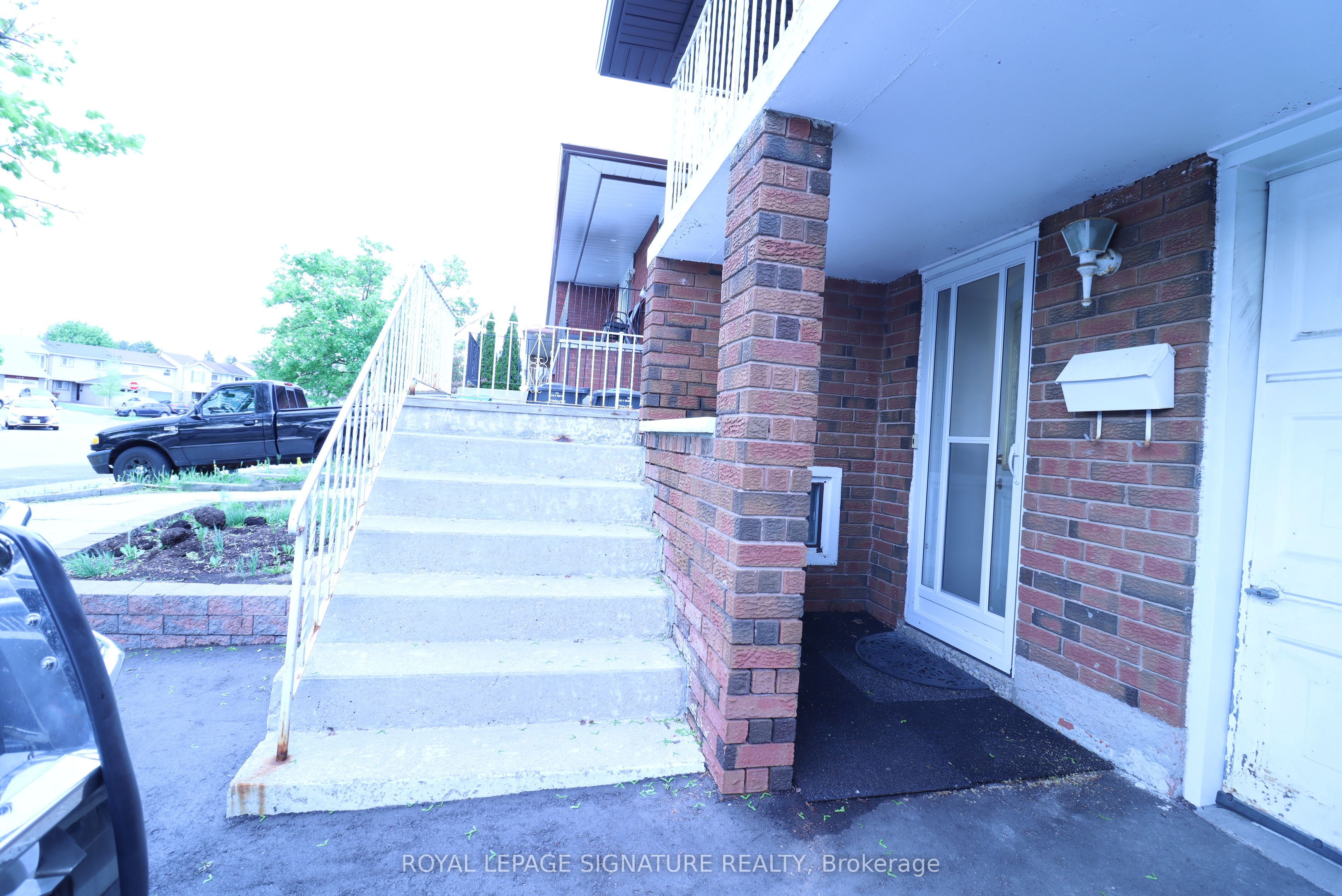 67 Major Oaks Drive