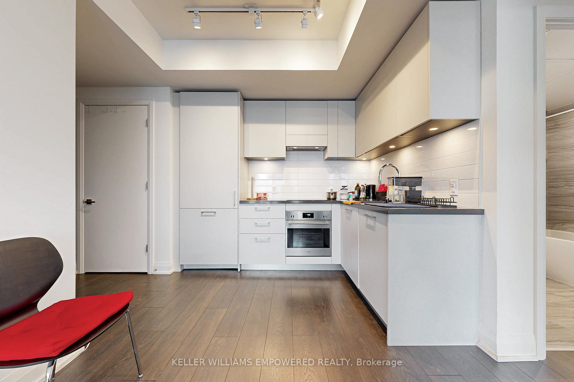 1 Bedroom Condo at 33 Frederick Todd, Toronto For sale