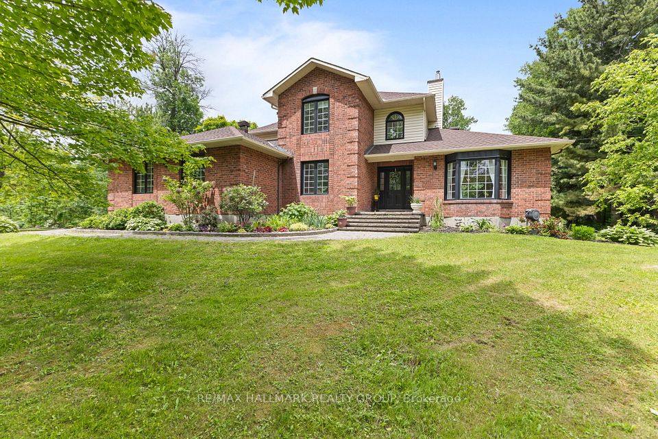 1106 Rideau Bend