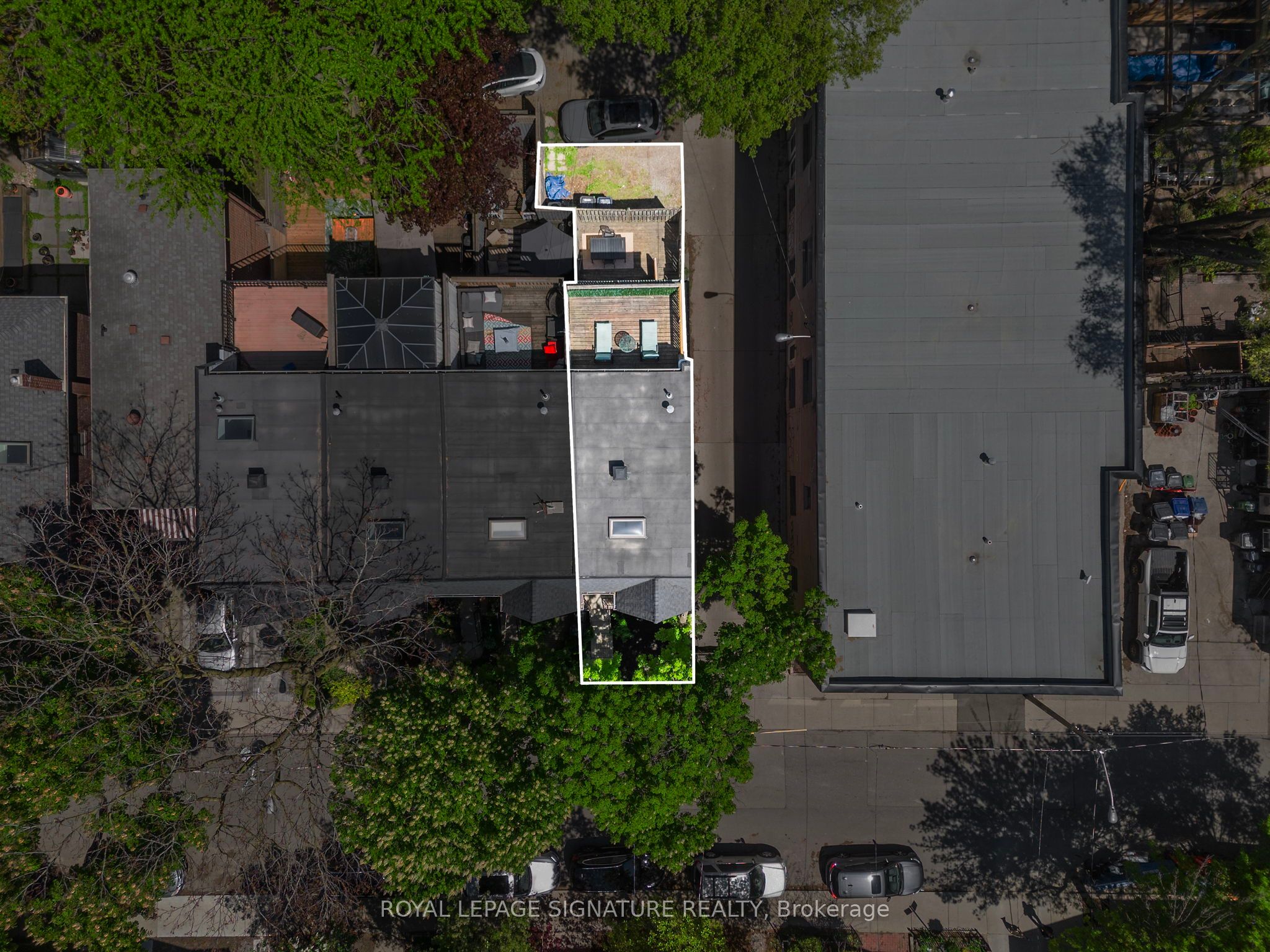 15 Boulton Avenue