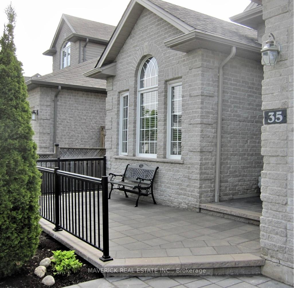 35 Greyrock Crescent, London East, ON N5Y 6L4