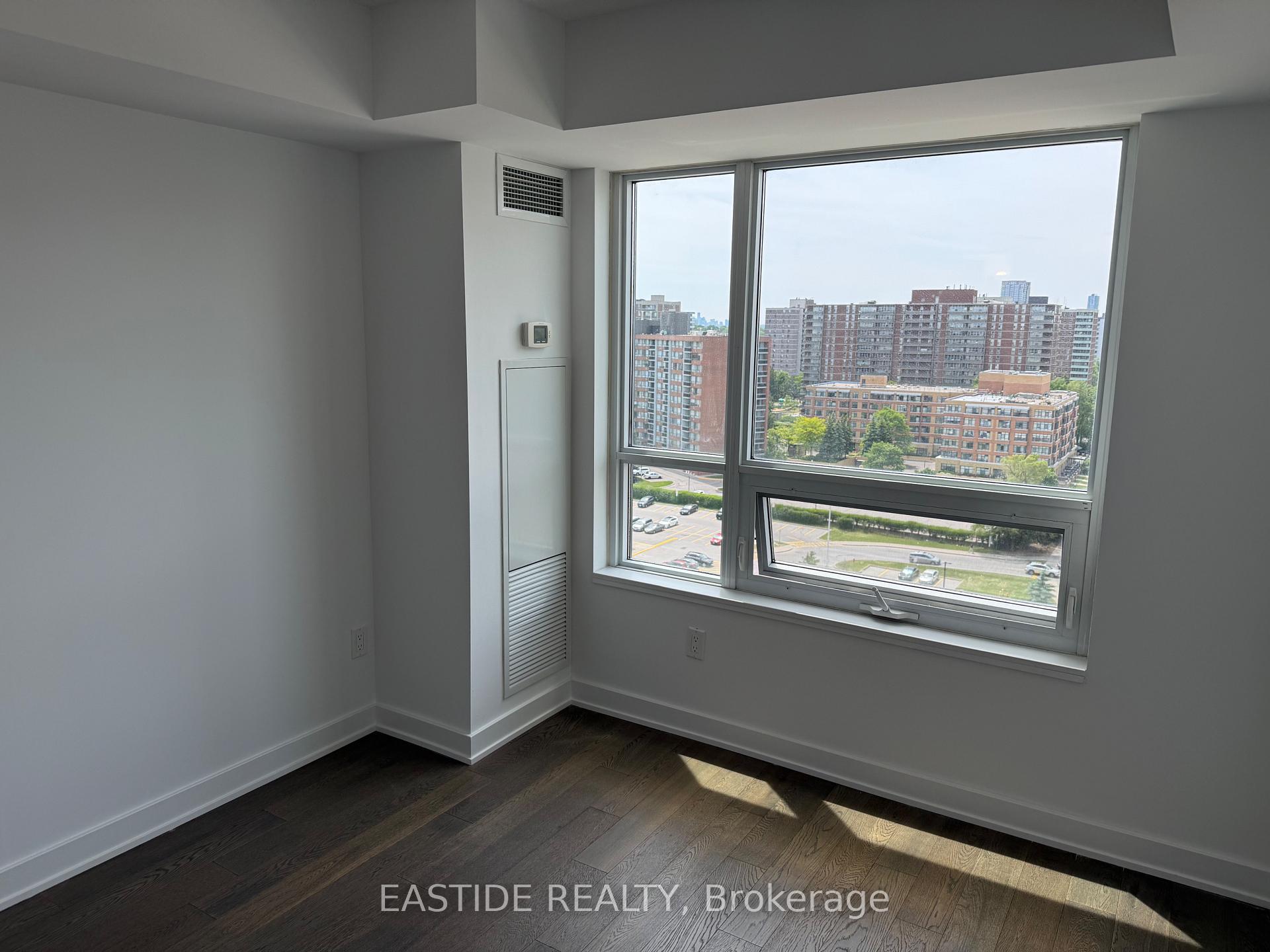 3 Bedrooms Condo at 185 Bonis, Toronto For sale
