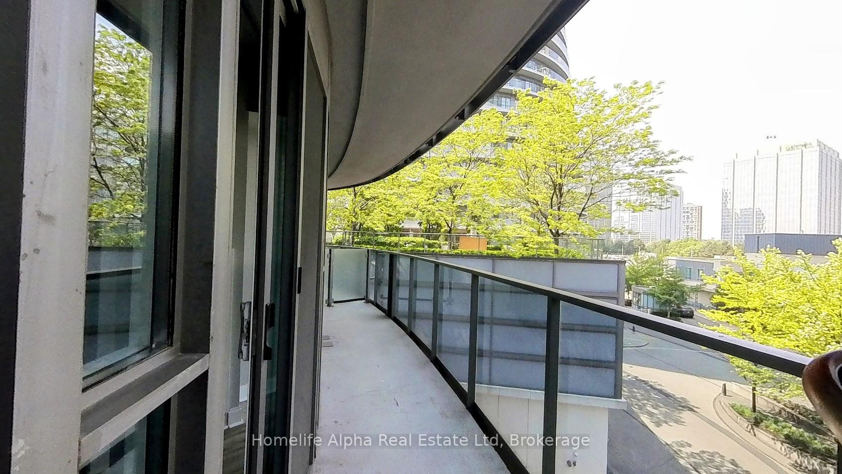 2 Bedrooms Condo at 60 Absolute, Mississauga For sale