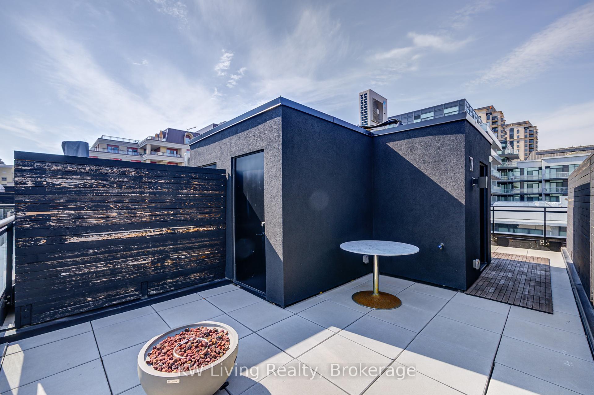 2 Bedrooms Condo at 12 Dervock, Toronto For sale