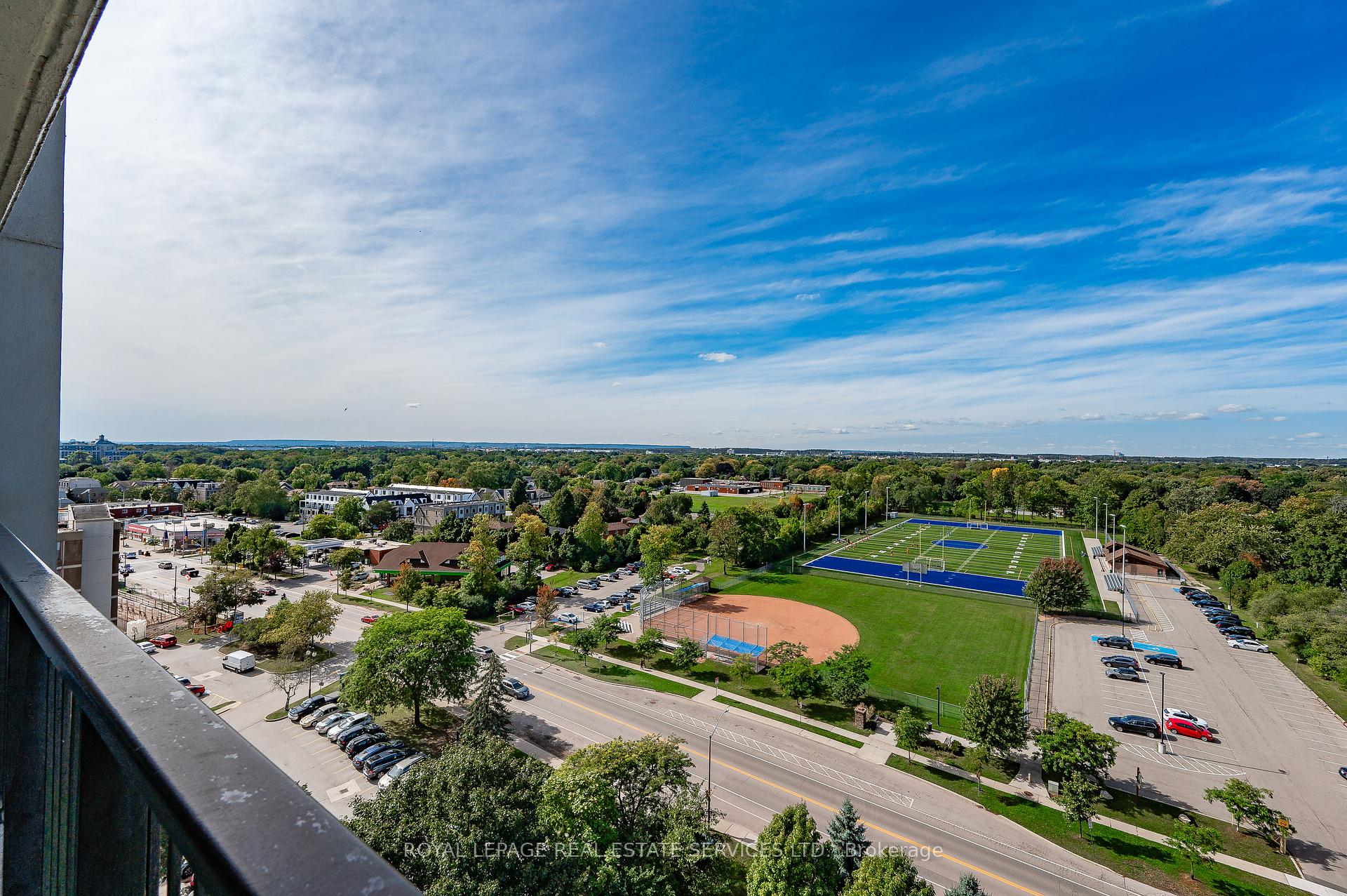 2 Bedrooms Condo at 2185 Marine,  Oakville For sale