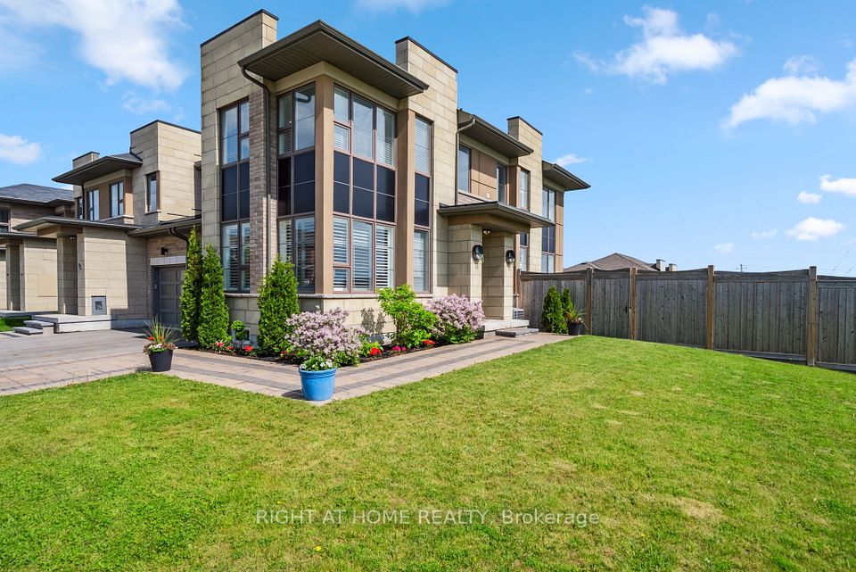 95 Barrister Avenue, Whitby, ON L1R 0N3