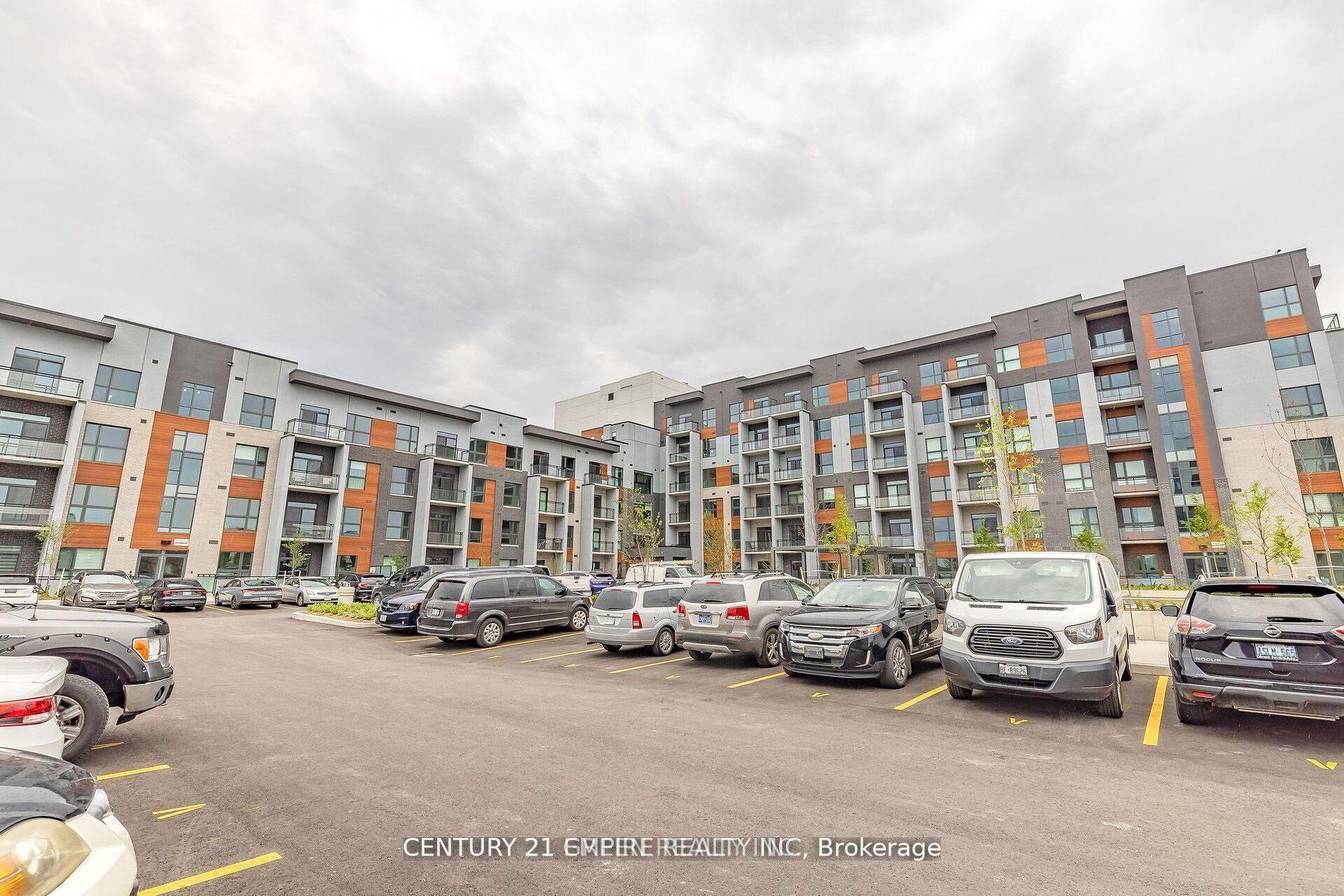 2 Bedrooms Condo at 95 Dundas, Oakville For sale