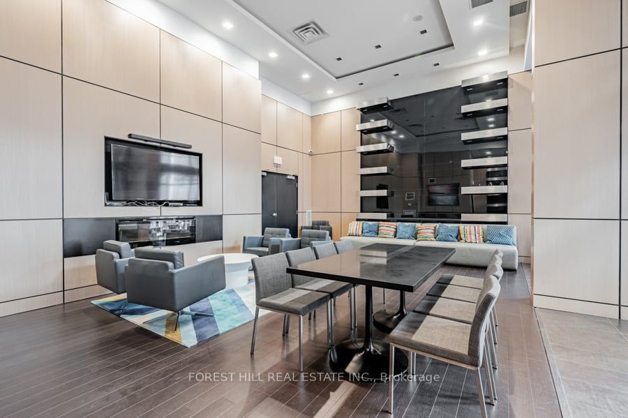58 Orchard View Boulevard, #510