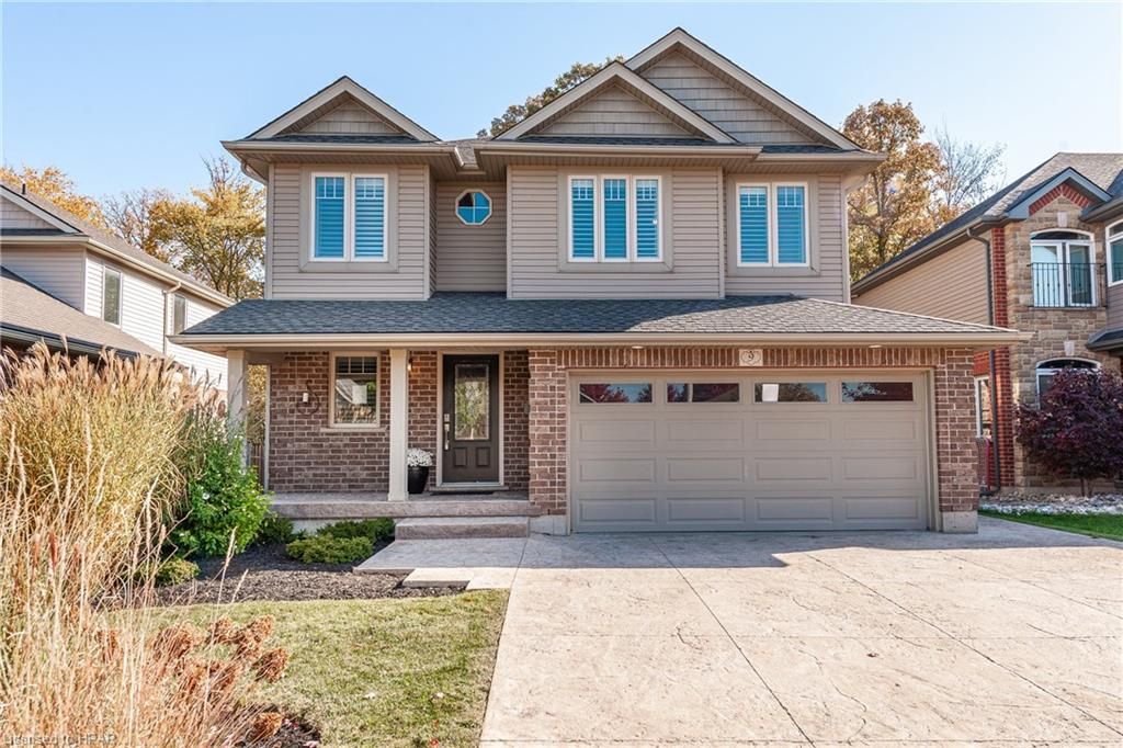 9 FAIRFIELD Drive Stratford Ontario N5A 0A5