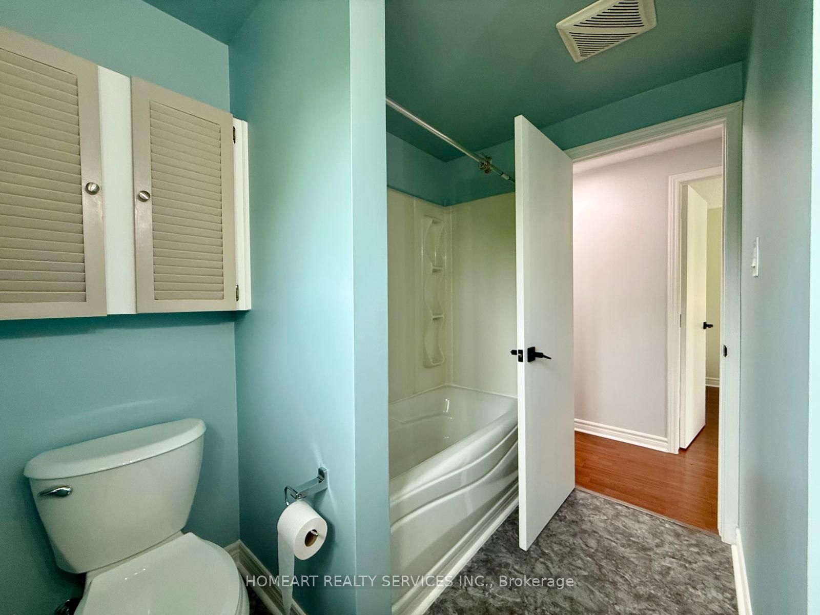 77 Bixby Crescent
