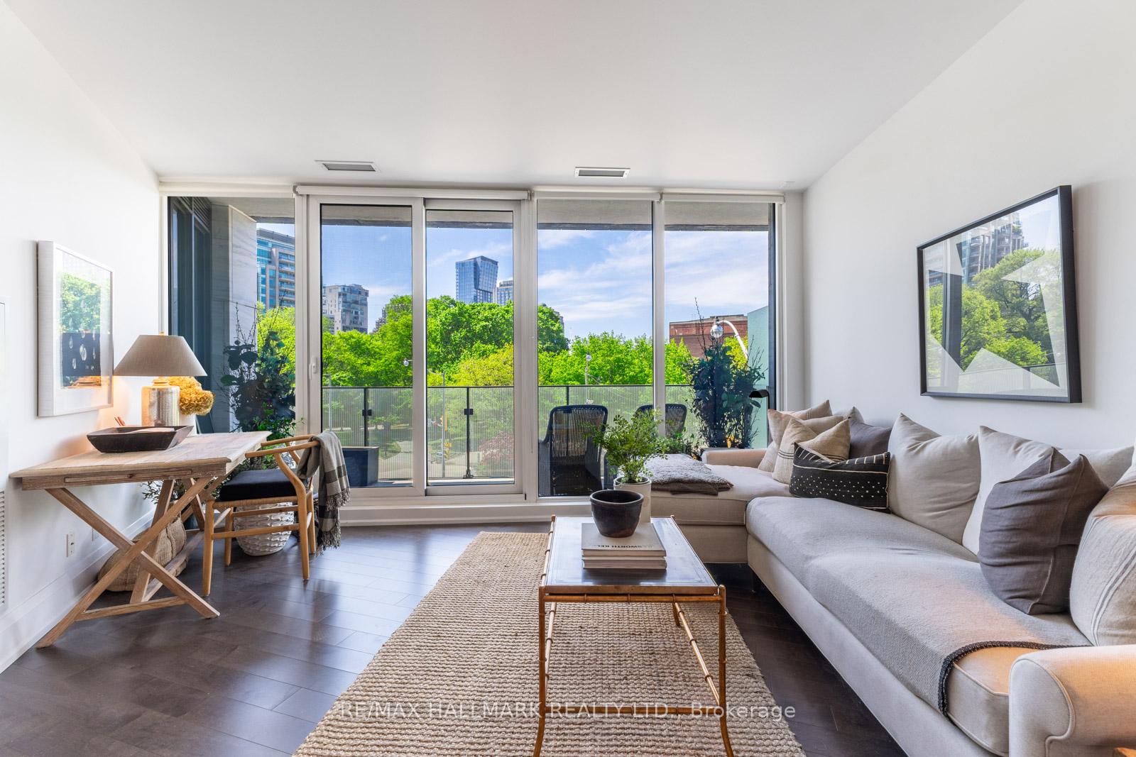 1 Bedroom Condo at 88 Davenport, Toronto For sale