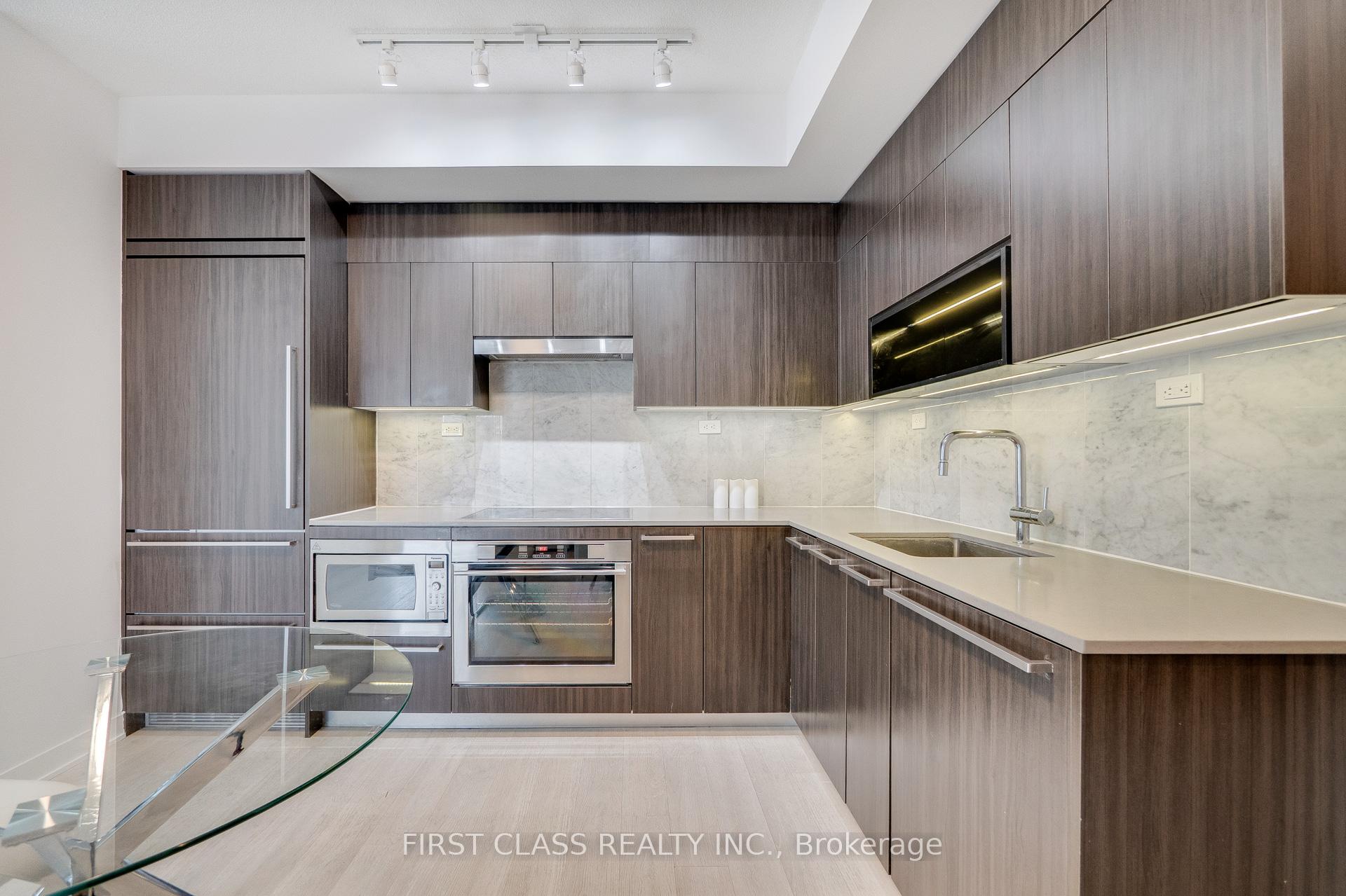3 Bedrooms Condo at 80 Queens Wharf, Toronto For sale