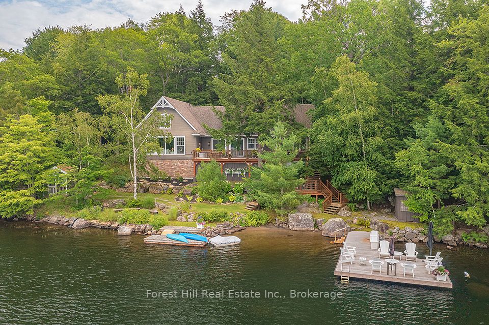 1064 Long Lake