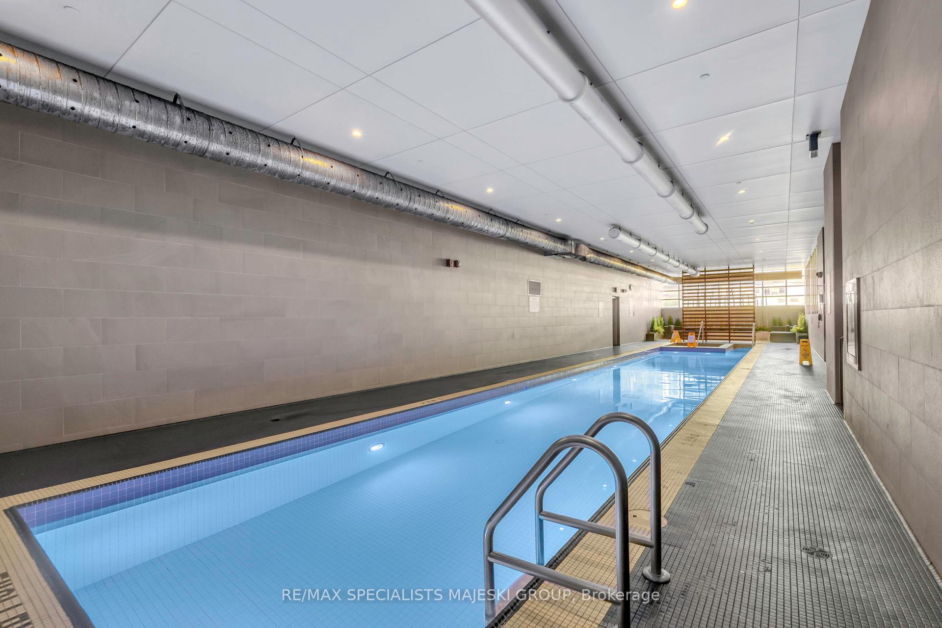 2 Bedrooms Condo at 21 Iceboat,  Toronto For sale