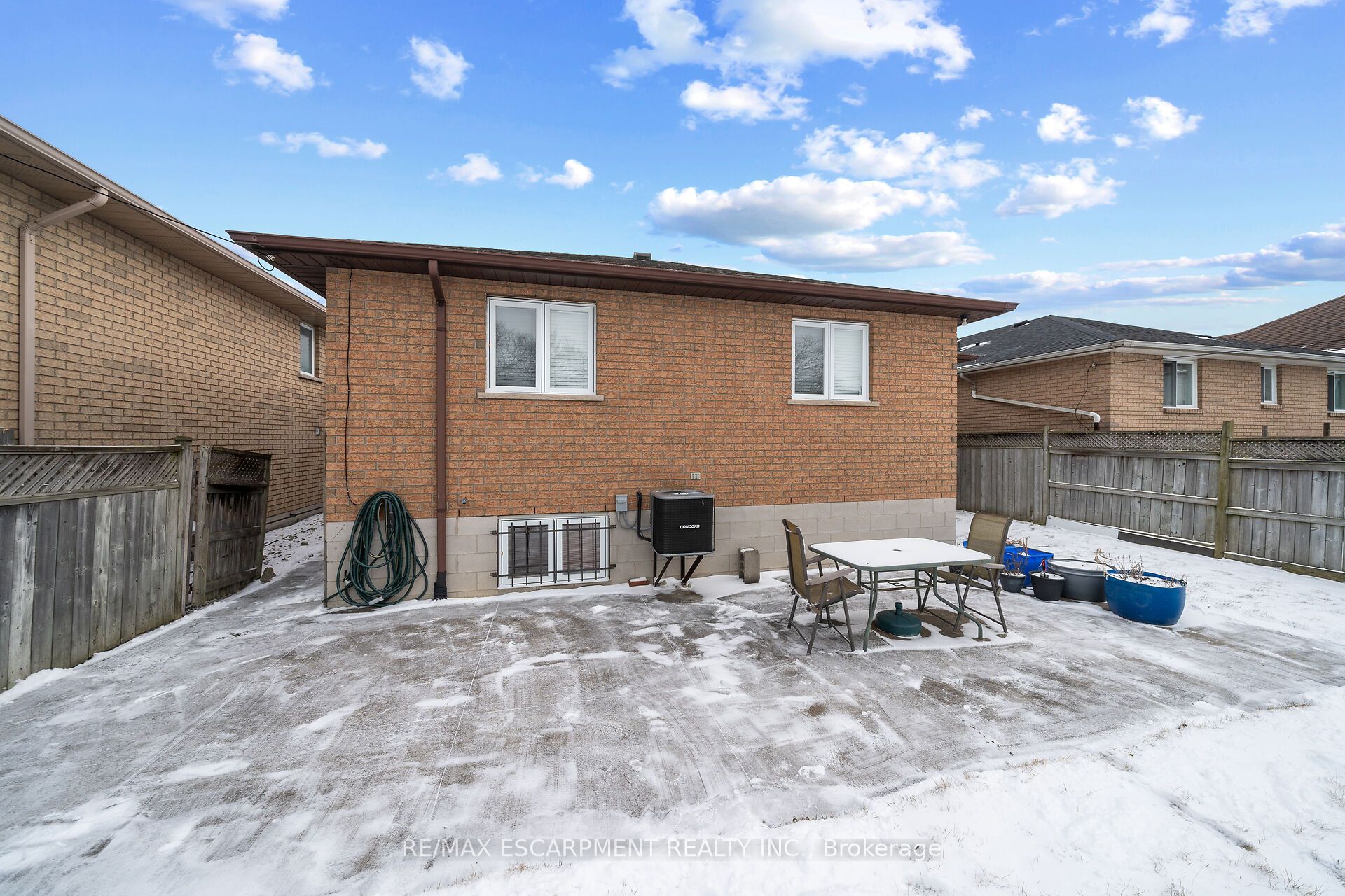 122 Fieldway Drive