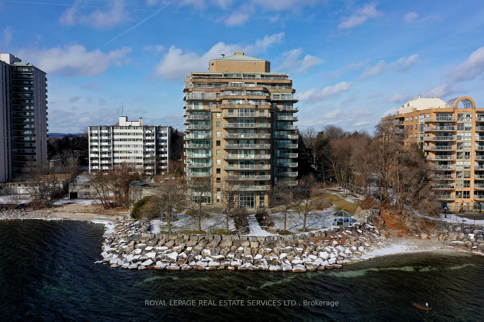 2 Bedrooms Condo at 2190 Lakeshore, Burlington For sale