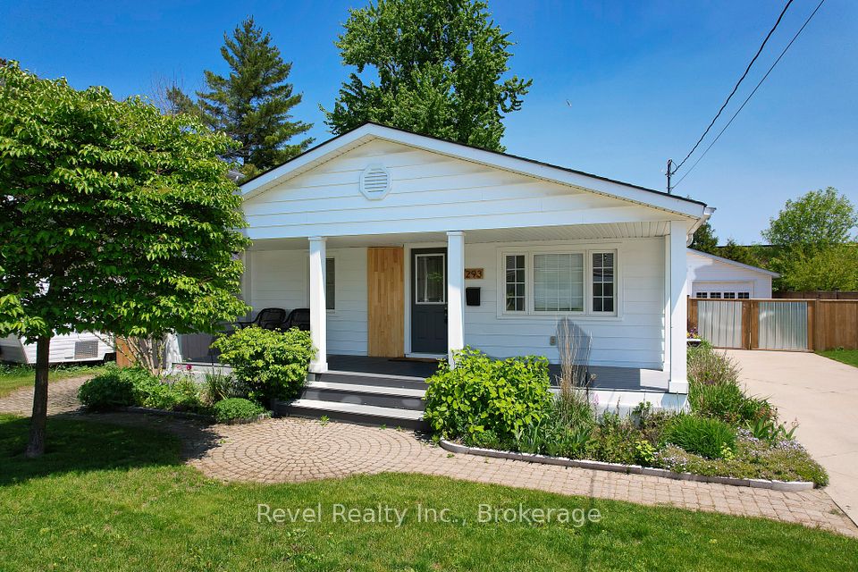 293 Napier Street, Collingwood, ON L9Y 3T6