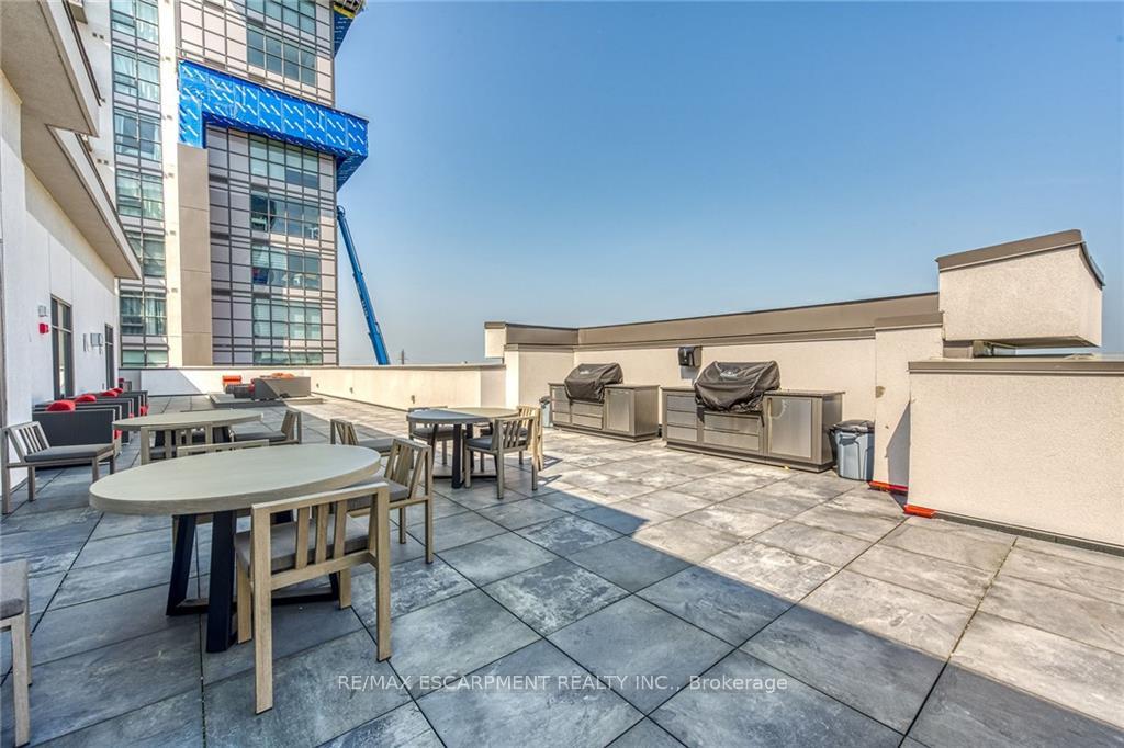 1 Bedroom Condo at 460 Dundas,  Hamilton For sale