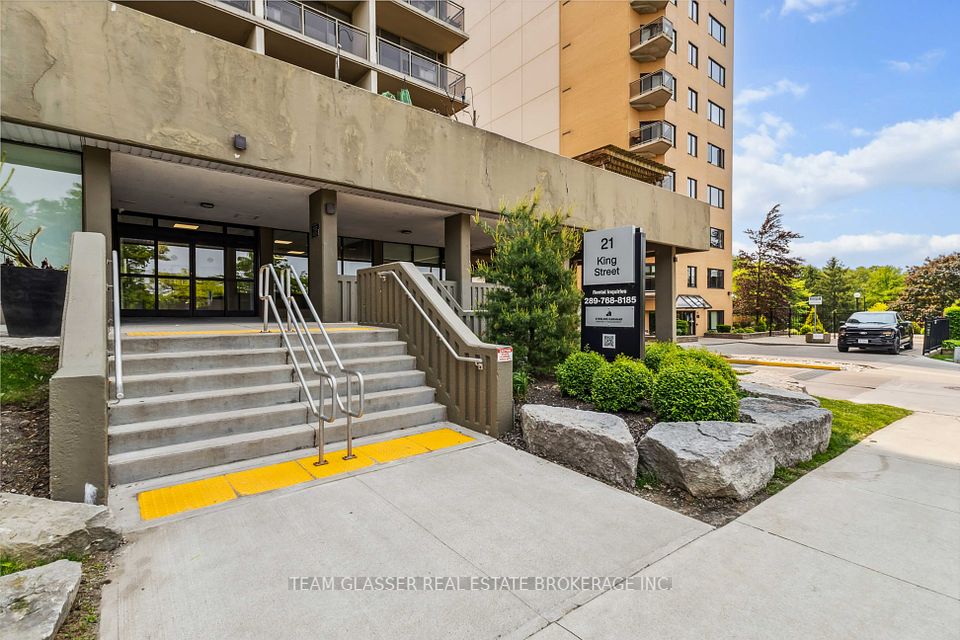 #813 - 21 King Street, London East, ON N6A 5H3
