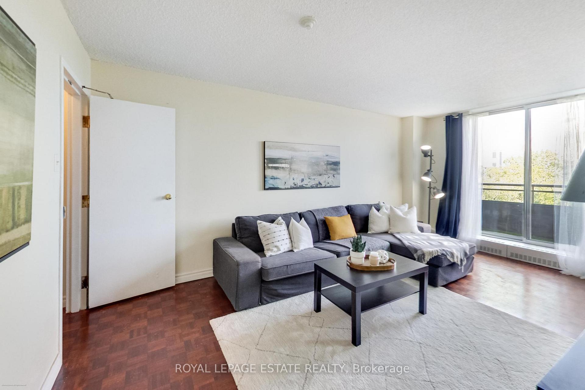 2 Bedrooms Condo at 1071 woodbine, Toronto For sale