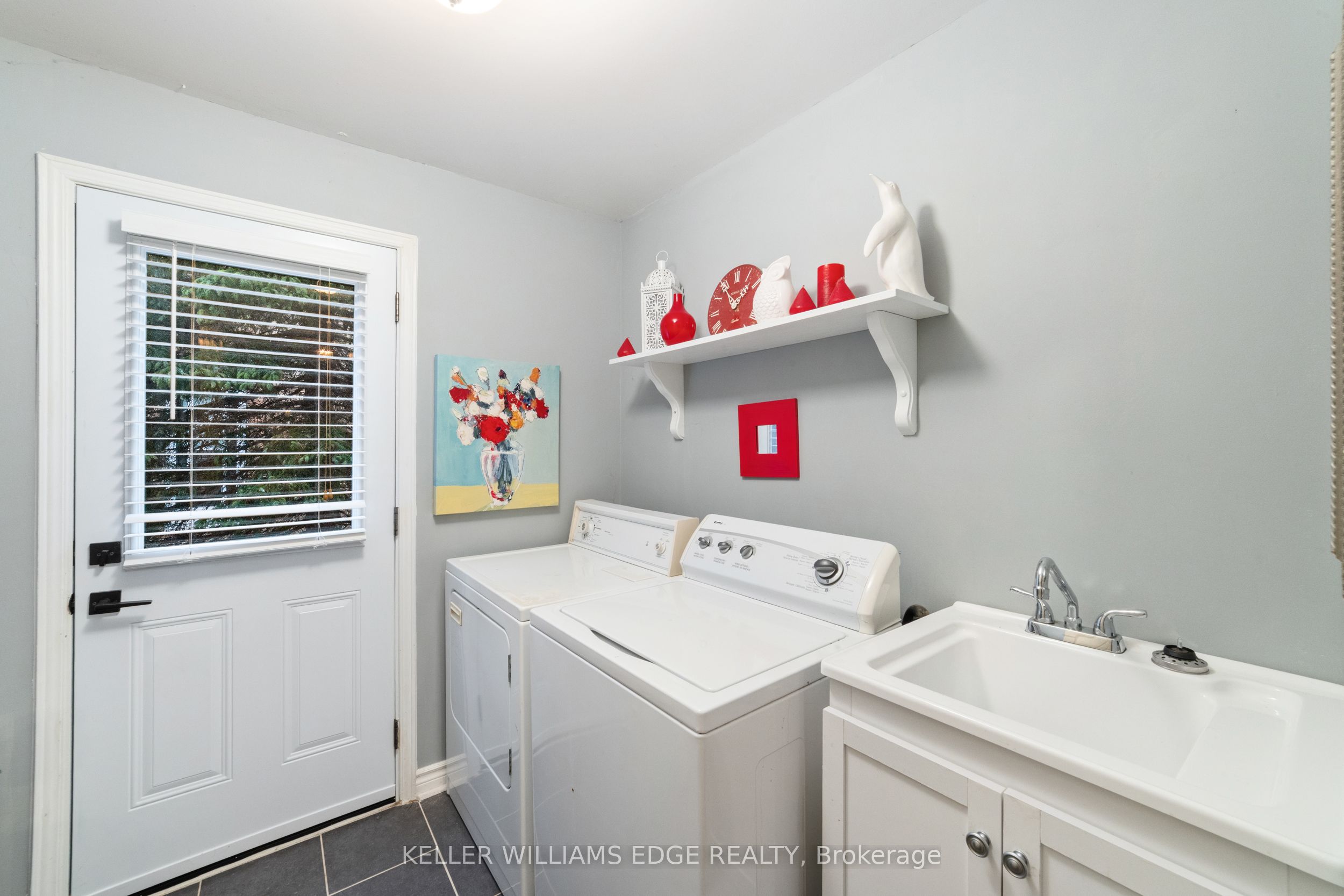 2095 Fallingbrook Court