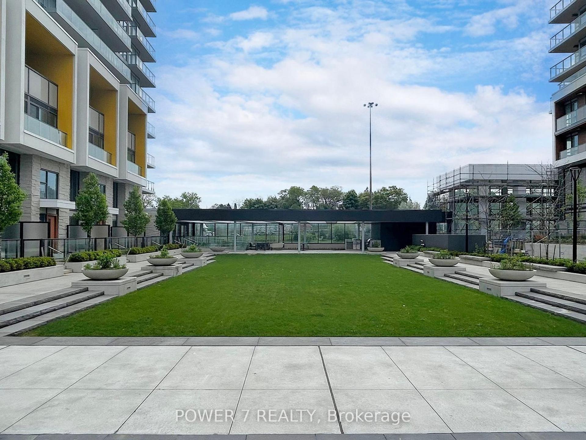 1 Bedroom Condo at 27 McMahon,  Toronto For sale
