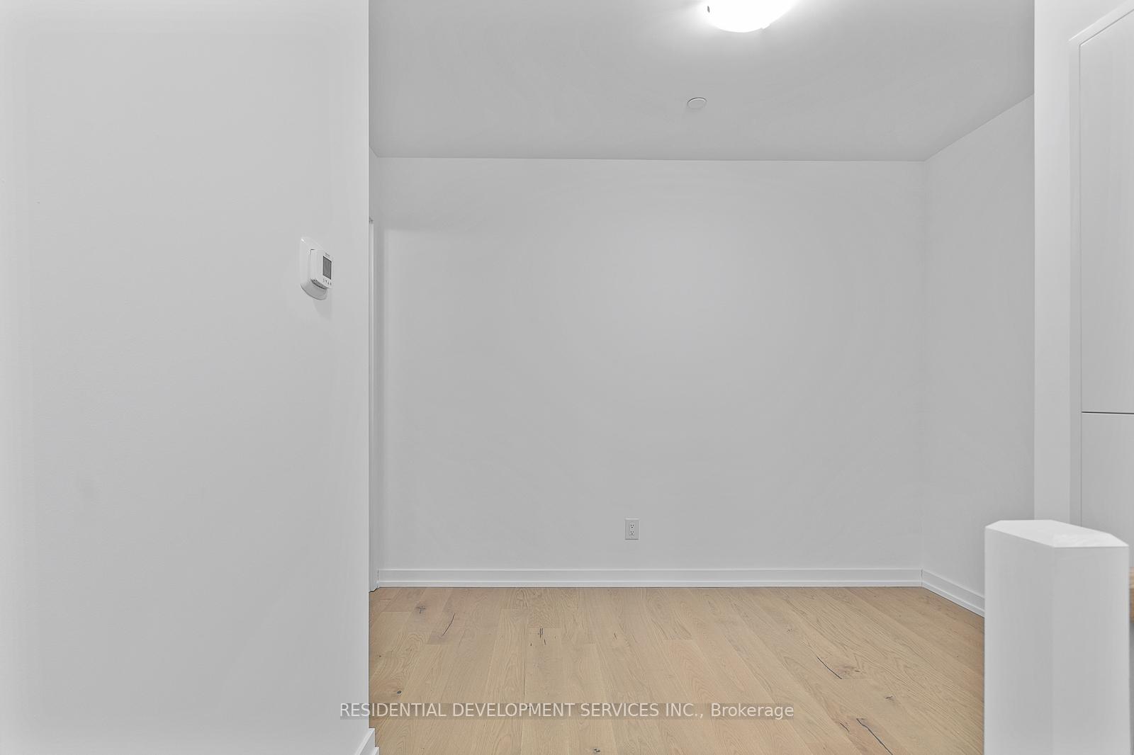3 Bedrooms Condo at 15 Maryport Ave,  Toronto For sale