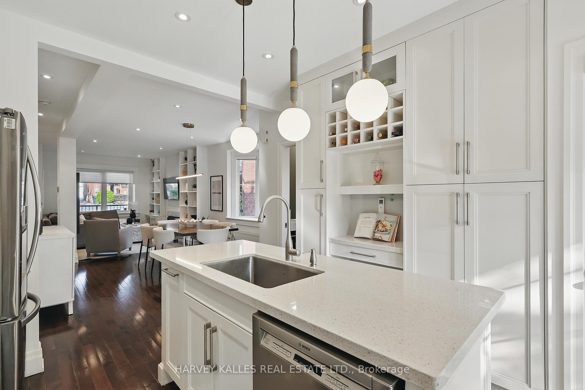 34 Winnett Avenue