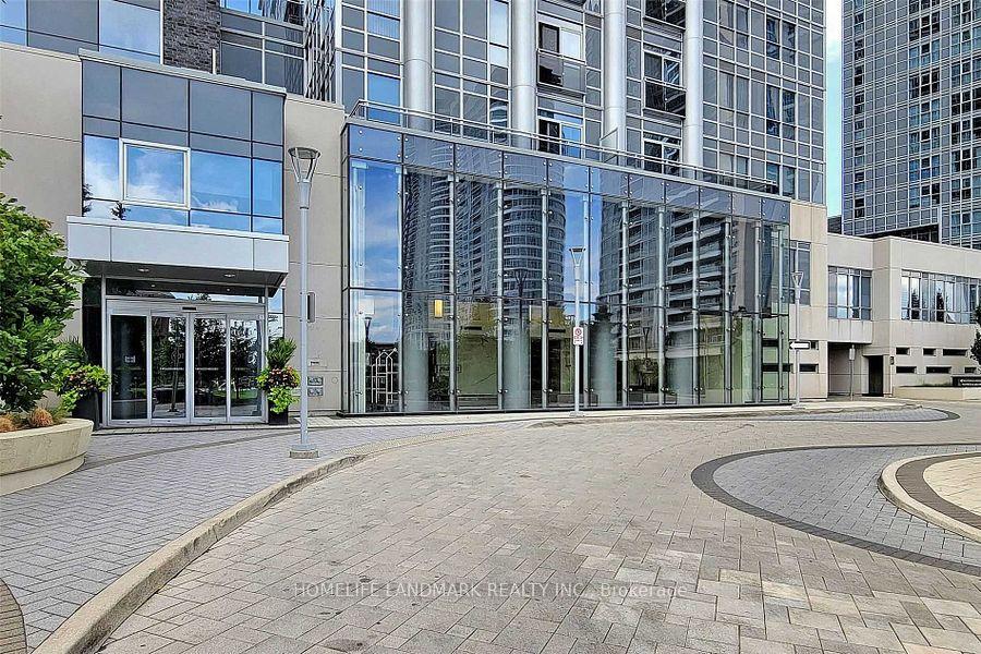 2 Bedrooms Condo at 255 Village Green,  Toronto For sale