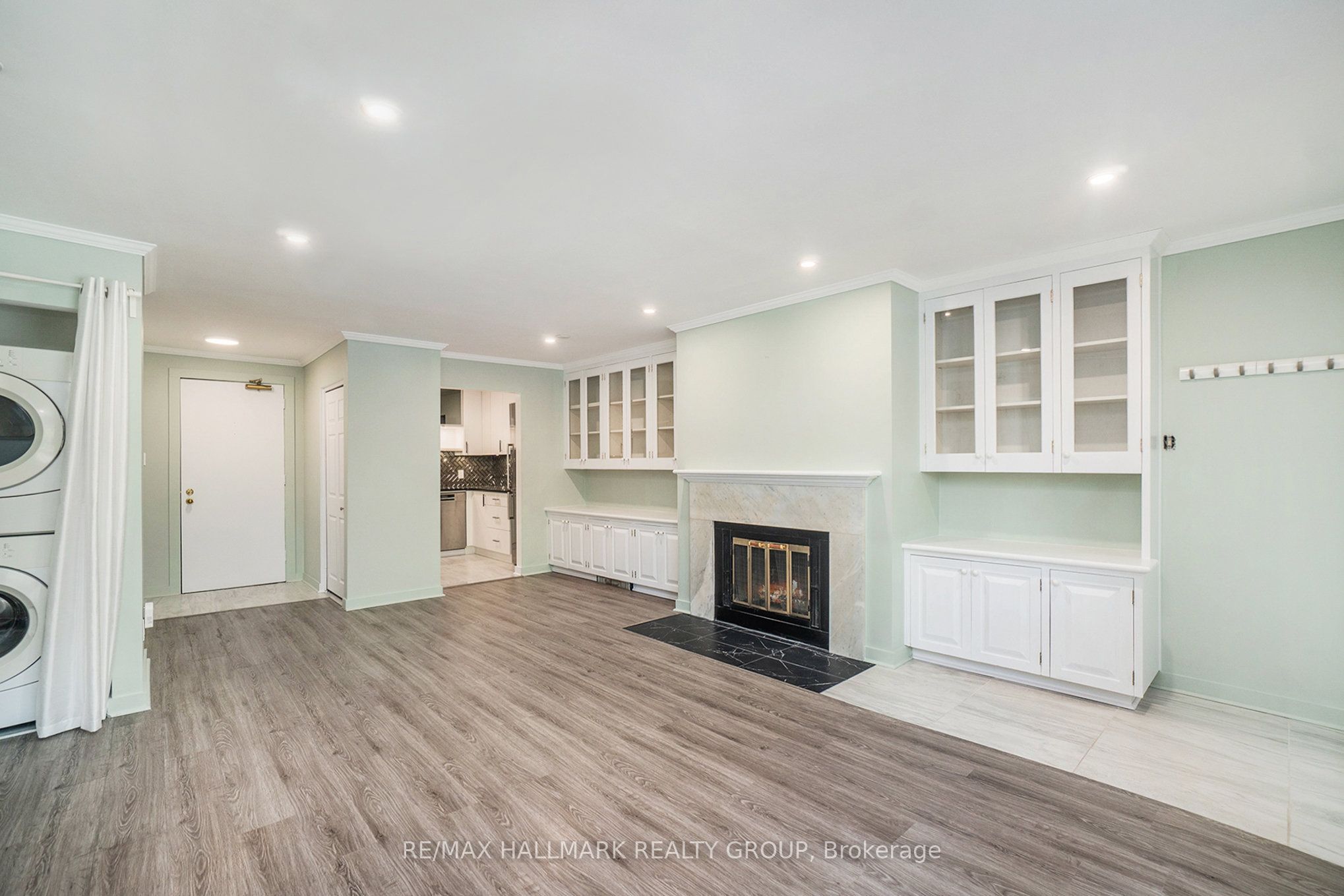 160 Bruyere Street, #4