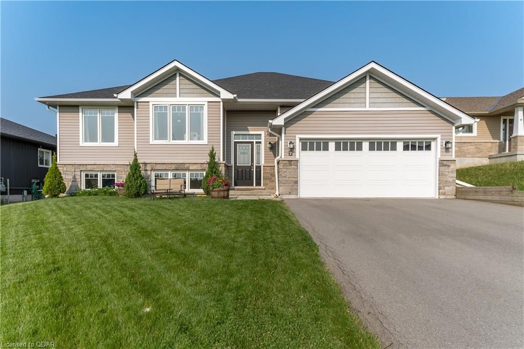 7 MEAGAN Lane Quinte West Ontario K0K 2C0