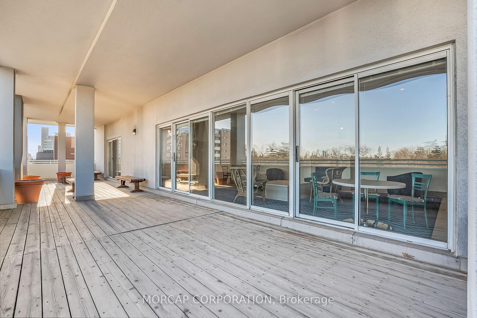 2 Bedrooms Condo at 600 Eglinton, Toronto For sale