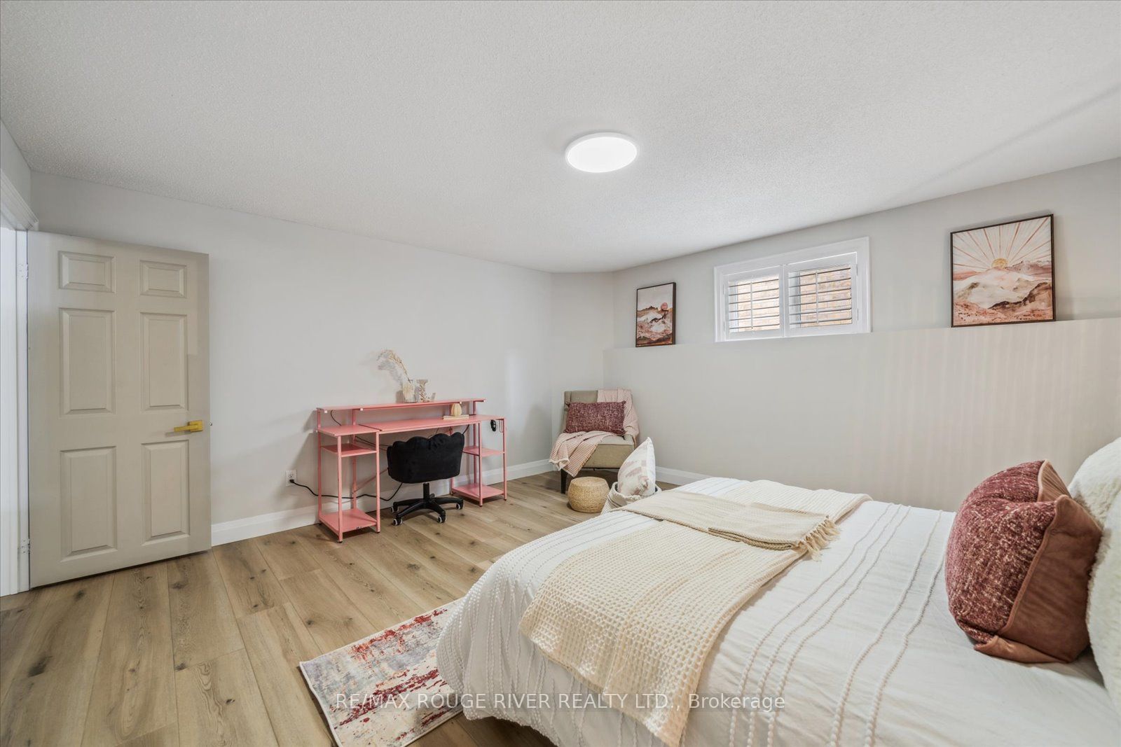 448 West Scugog Lane